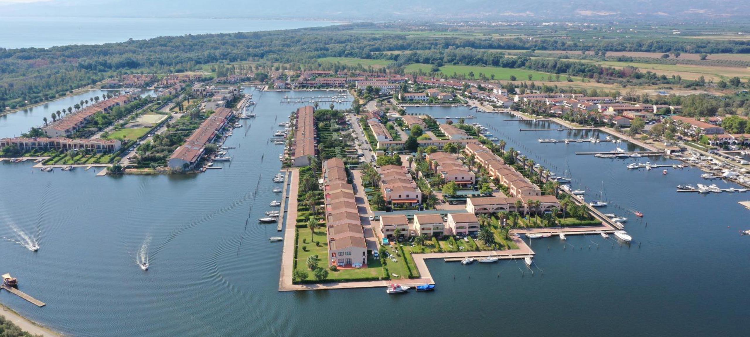 Sibari Lakes and Marina di Sibari